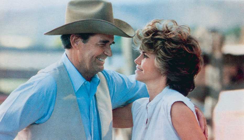 James Garner (izquierda) y Sally Field en "Murphy's Romance". James Garner (izquierda) y Sally Field en "Murphy's Romance".