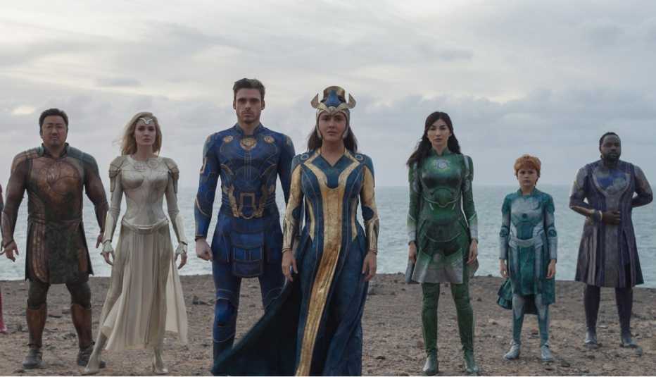 El elenco de la película Eternals.