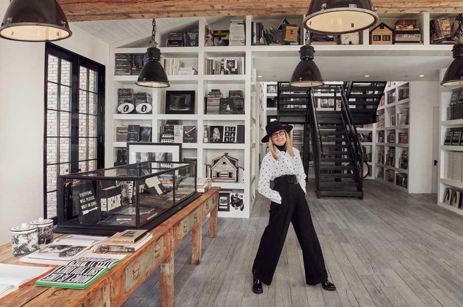 Diane Keaton dentro de su casa.