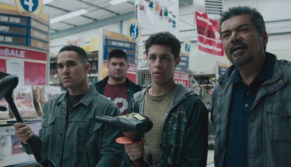 Carlos Penavega, Óscar Gutiérrez, David Del Río, George López, en una escena de Spare Parts