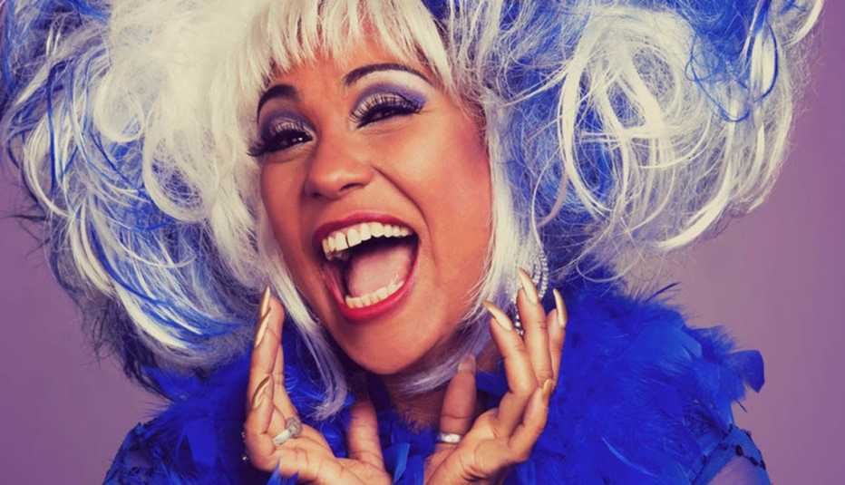 Retrato de la cantante Aymeé Nuviola interpretando a la reina de la salsa en la serie de televisión Celia Cruz