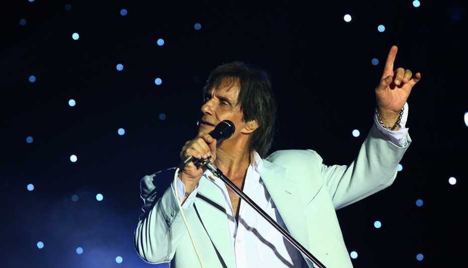 The Best Latin ballads for St. Valentine's