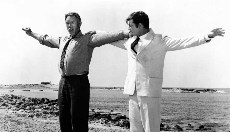 Anthony Quinn en una escena de "Zorba the Greek".