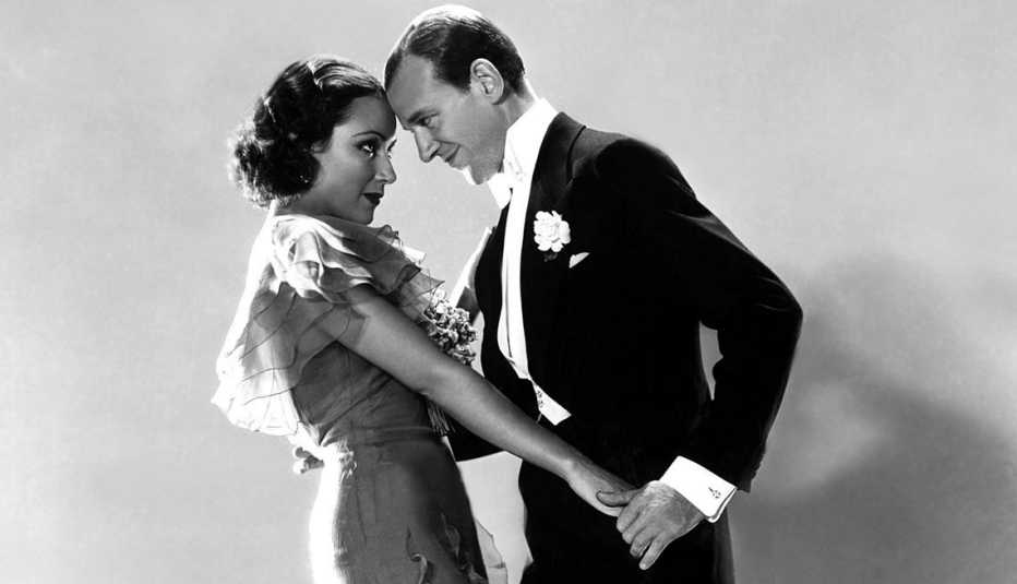 Dolores del Río en una escena de Flying Down to Rio - Actriz de la época dorada del cine mexicano y Hollywood Dolores del Río en una escena de Flying Down to Rio - Actriz de la época dorada del cine mexicano y Hollywood