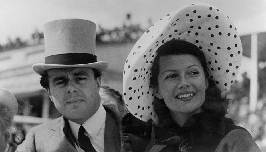 Rita Hayworth y con el príncipe Aly Khan - La vida de la artista en el cine
