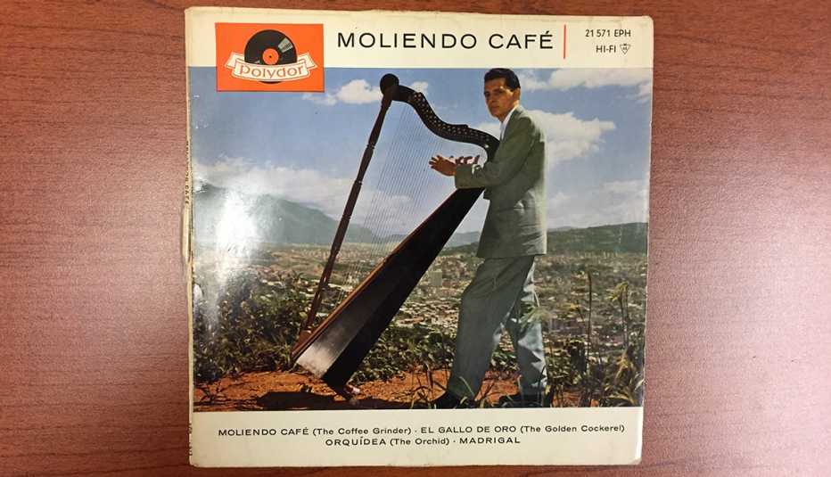 Portada del disco Moliendo Café - Canciones para los amantes del café