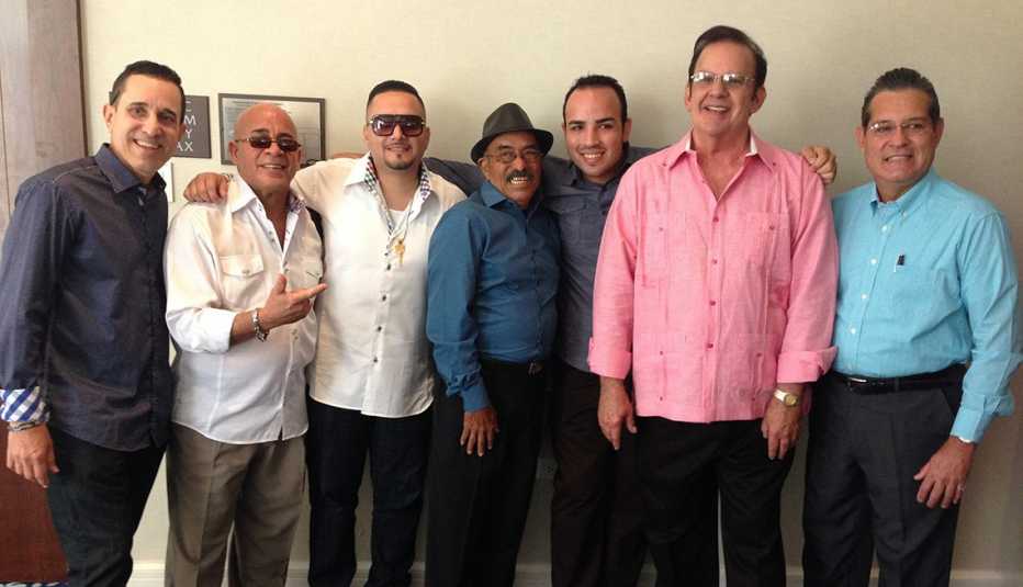 Raphy Leavitt y Orquesta La Selecta - Canciones para los amantes del café