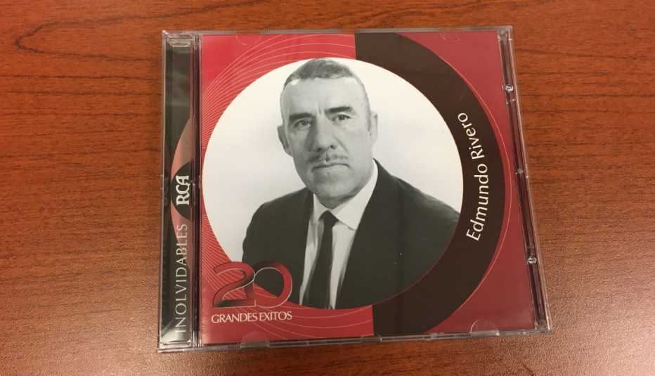 Portada del disco Edmundo Rivero - Canciones para los amantes del café
