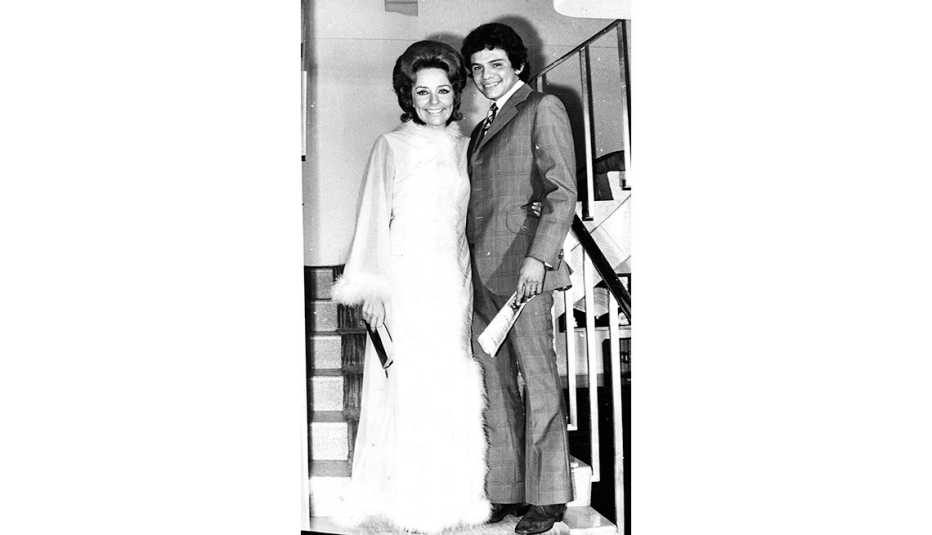 José José con una de sus esposas