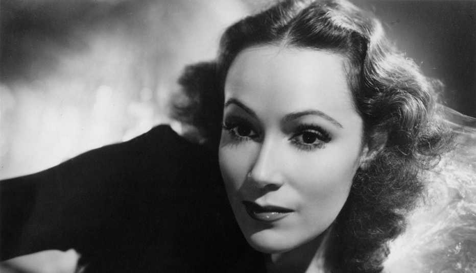 Retrato de Dolores del Río - Mujeres ícono del cine mexicano Retrato de Dolores del Río - Mujeres ícono del cine mexicano