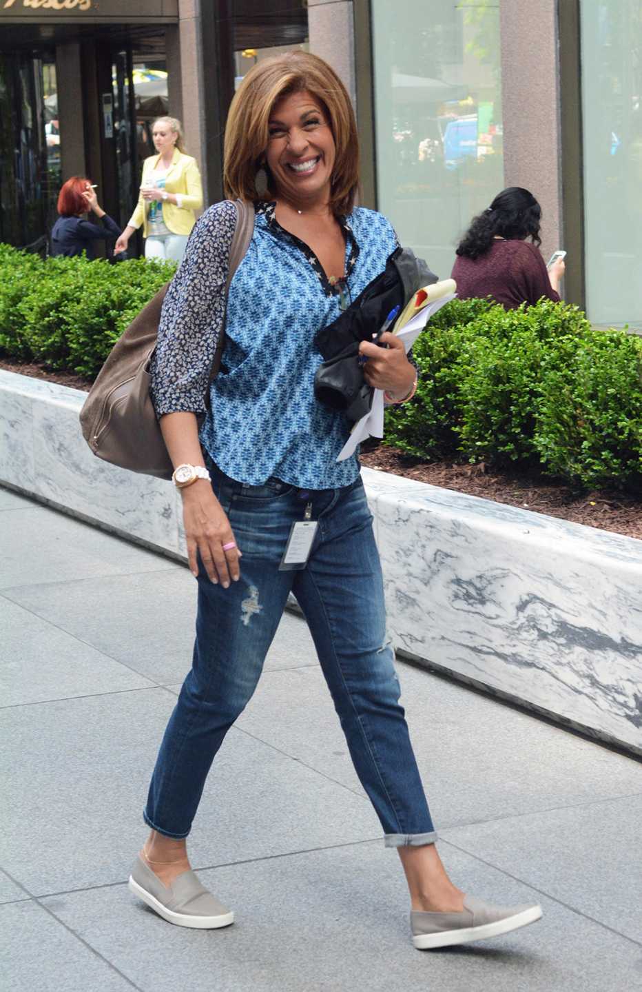 Hoda Kotb usando jeans