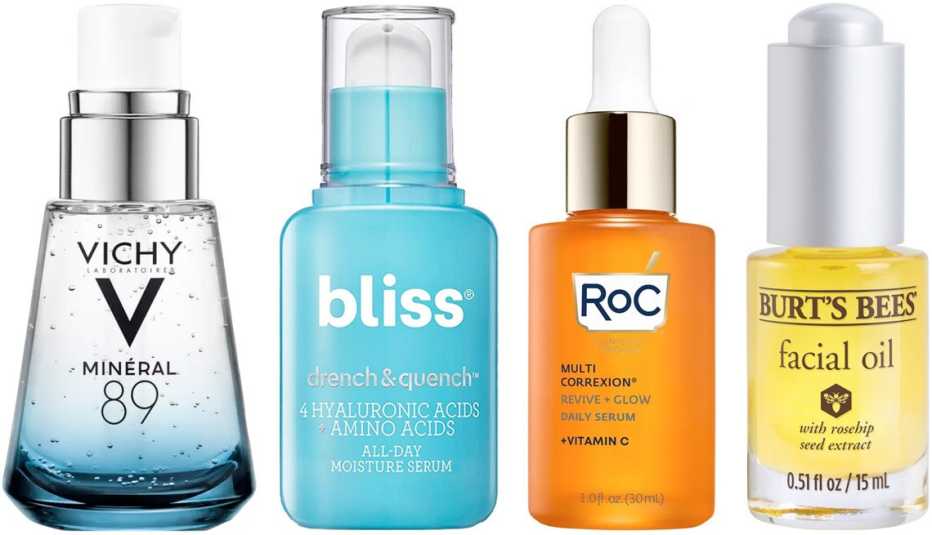 (De izquierda a derecha) Suero facial con ácido hialurónico Vichy Minéral 89 Hyaluronic Acid Face Serum; suero Bliss Drench & Quench Serum; suero con vitamina C RoC Multi Correxion Revive + Glow Vitamin C Serum; aceite facial con extracto de semillas de rosa mosqueta Burt’s Bees Facial Oil With Rosehip Seed Extract.