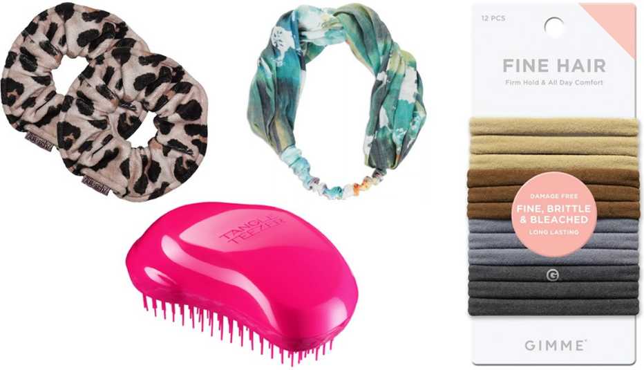 Bandas elásticas Leopard Microfiber Towel Scrunchies de Kitsch (arriba, a la izquierda); cepillo para desenredar el cabello Tangle Teezer The Original (abajo, en el medio); cinta para cabello Scunci Collection Headwrap Color Print en color Blue Water (arr