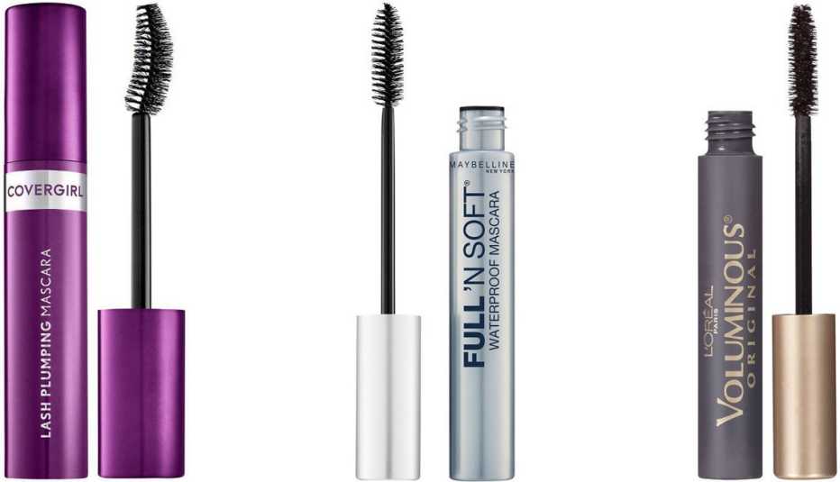 (De izquierda a derecha) CoverGirl Simply Ageless Lash Plumping Mascara color 110 Soft Black; Maybelline Full ‘N Soft Waterproof Mascara color 311 Waterproof Very Black; L'Oréal Paris Voluminous Mascara color 360 Waterproof Black.