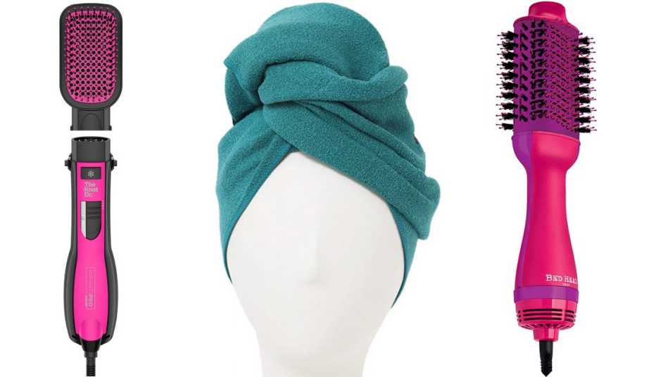 (Izquierda a derecha) Cepillo secador InfinitiPro by Conair The Knot Dr. All-In-One Smoothing Dryer Brush; toalla Aquis Original Hair Drying Towel in Teal; cepillo secador Bed Head Blow Out Freak One-Step Dry + Volume.