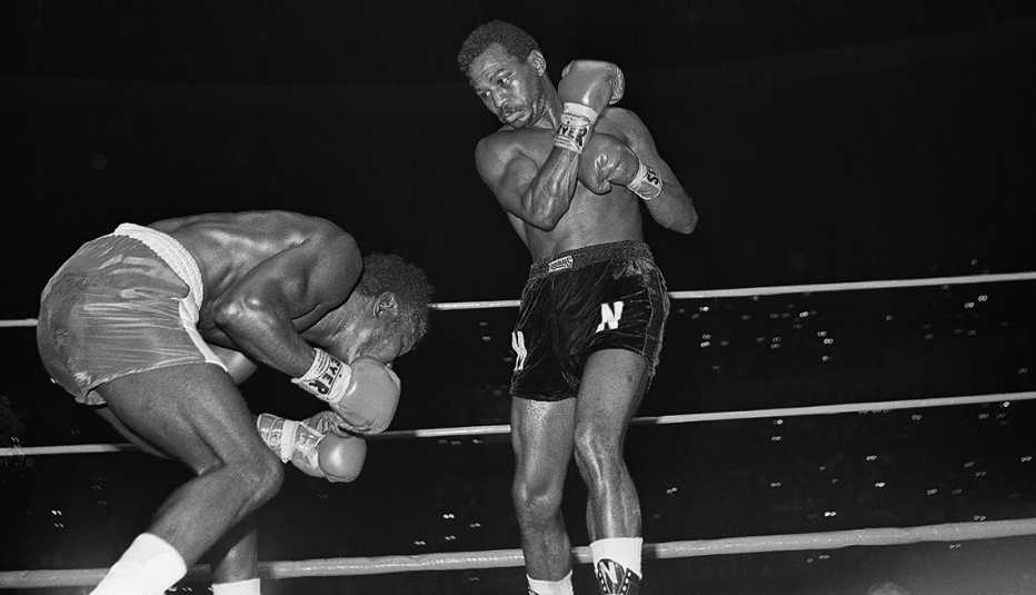 Leyendas del boxeo latinoamericano - José Nápoles (80-7, 54 nocáuts) 