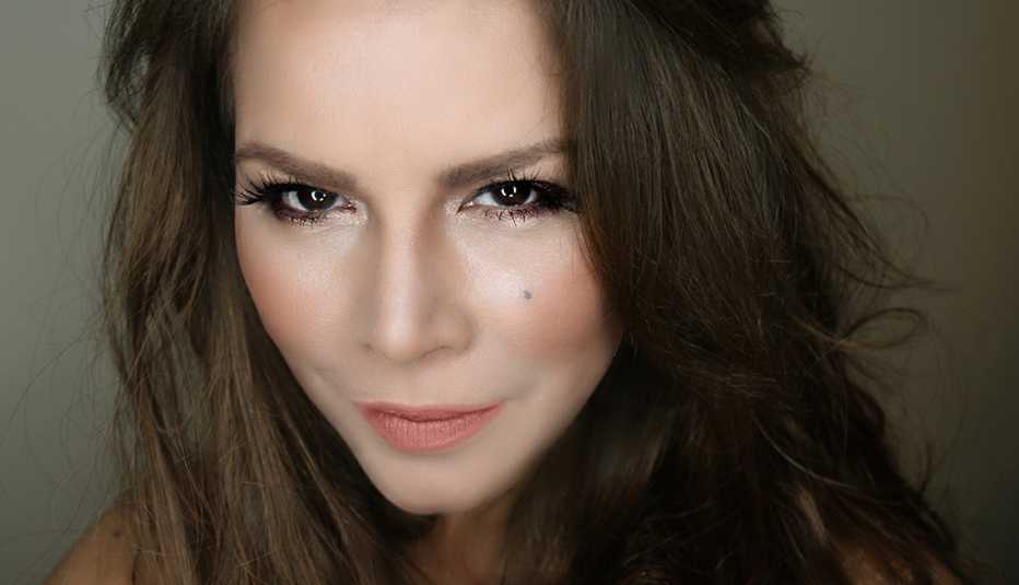 Retrato de Olga Tañón a sus 50 años, en 2017