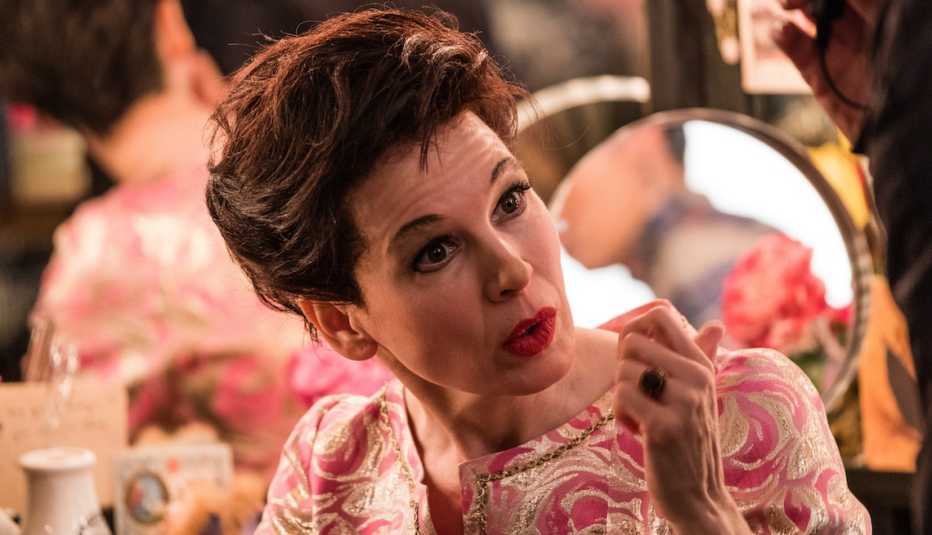 Renée Zellweger como Judy Garland en la película Judy.
