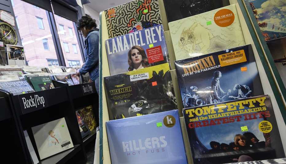 Discos en vinilo de The Killers, Lana Del Ray, Tom Petty and the Heartbreakers, Nirvana, en Baltimore, Maryland.