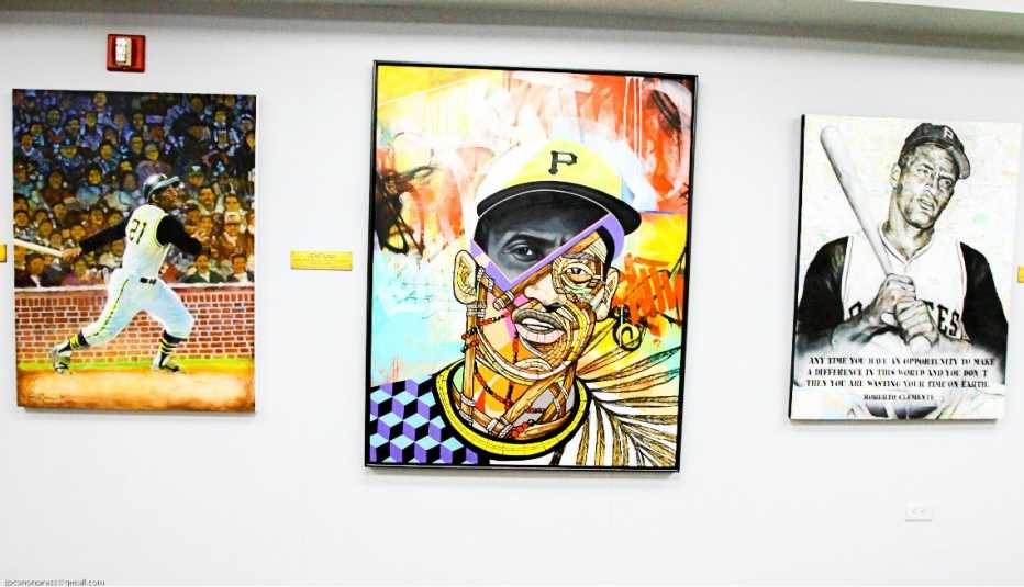 Grabados y pinturas originales creados sobre Roberto Clemente durante su vida y después de su muerte.