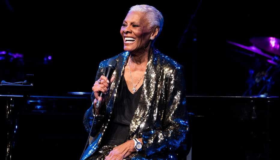 Dionne Warwick. Dionne Warwick.