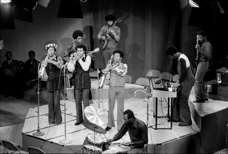 kool and the gang performing on soul