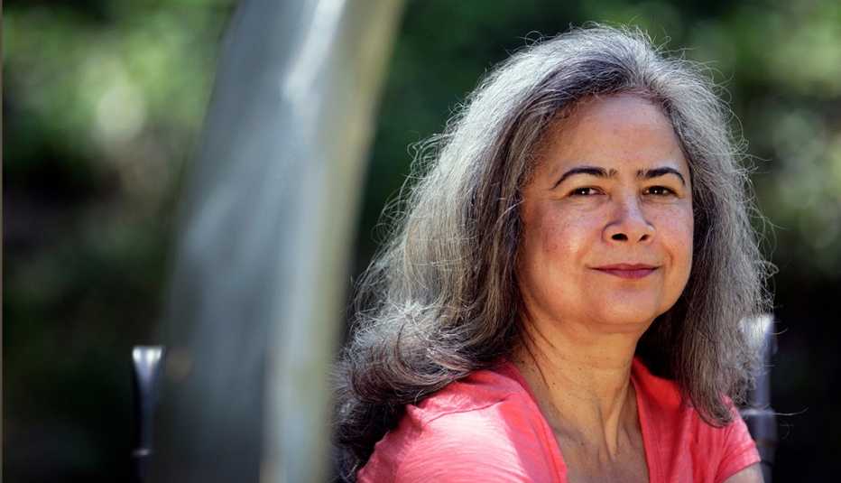 Esmeralda Santiago.