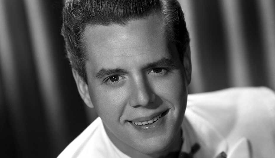  Dezi Arnaz.