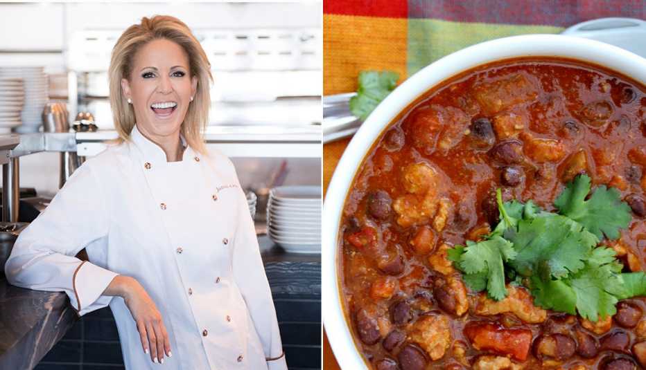 Jamie Gwen junto a un plato con Chili