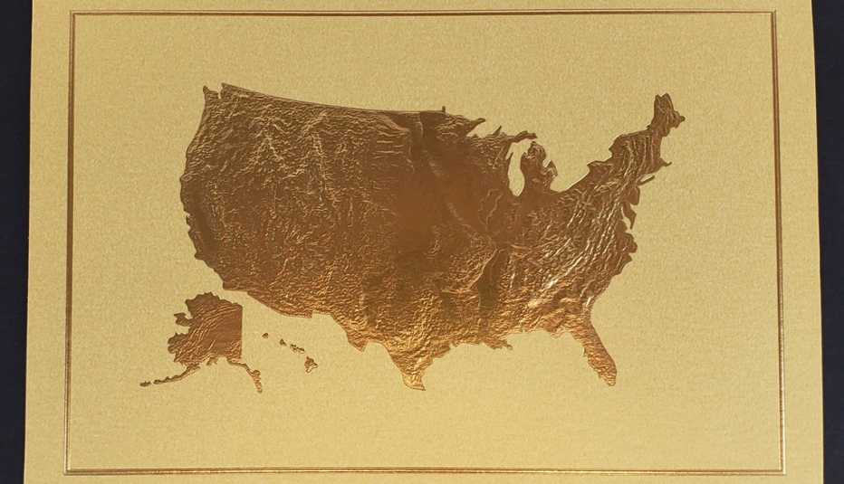 Tarjeta navideña de la Casa Blanca del presidente Donald Trump y la primera dama Melania Trump del 2020 Tarjeta navideña de la Casa Blanca del presidente Donald Trump y la primera dama Melania Trump del 2020