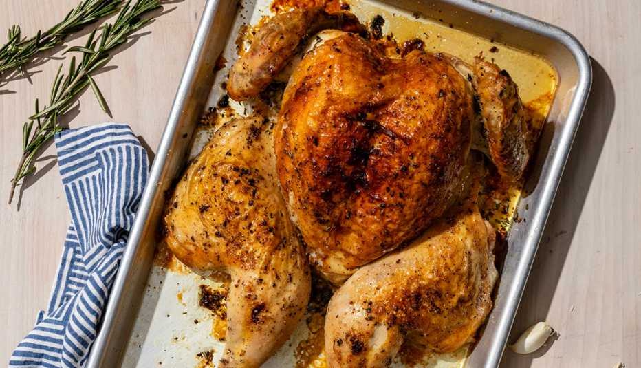 pollo mariposa asado con romero y ajo 