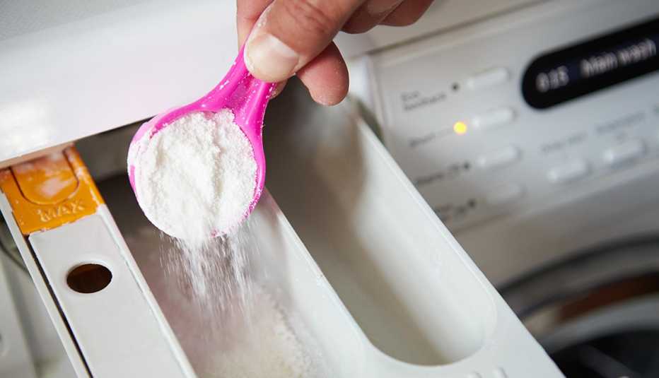 Líquidos que no deben faltar en la limpieza de casa