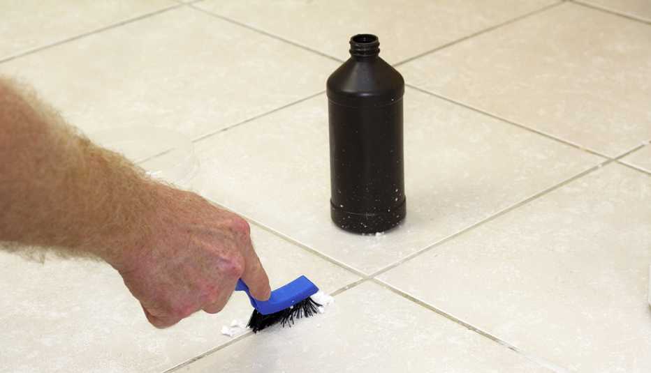 Líquidos que no deben faltar en la limpieza de casa