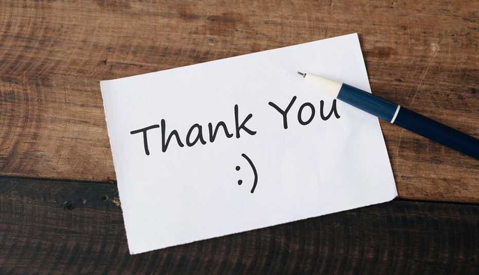 Anotación en una hoja donde se puede leer -Thank You-