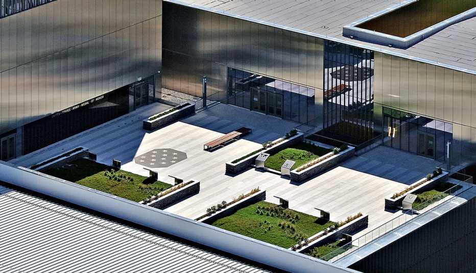 Imagen del jardín al aire libre en el National Museum of the United States Army 