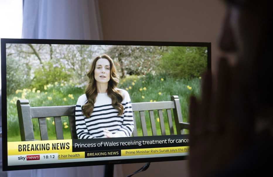 Catalina, la princesa de Gales, anuncia que le han diagnosticado cáncer y está recibiendo tratamiento en Londres.
