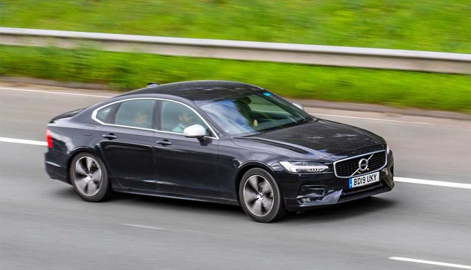 2019 Volvo S90 
