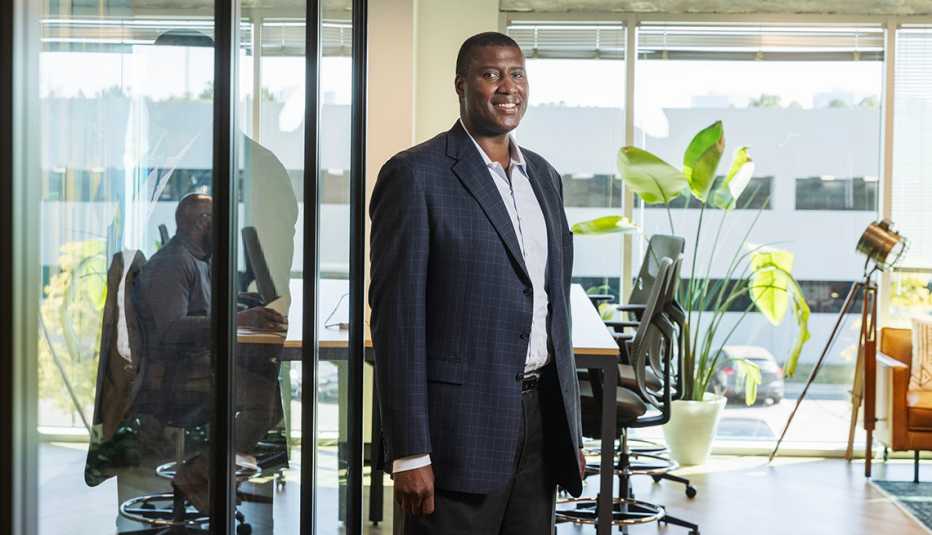 Chris Woods, experto financiero y fundador de Silvis Financial en Charlotte, Carolina del Norte
