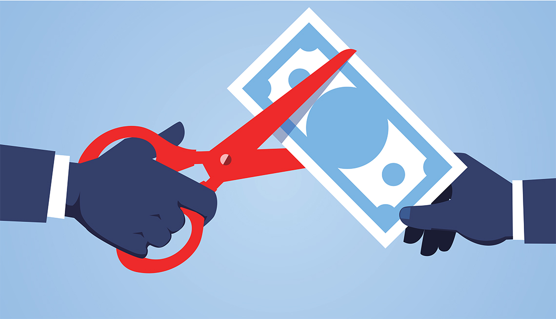 Ilustración de una mano con una tijera que corta un billete sostenido por otra mano