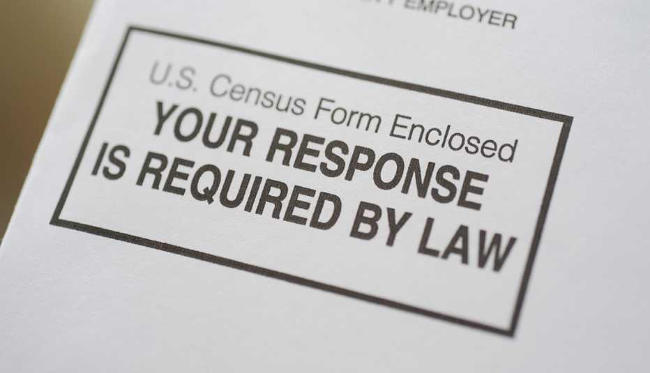 Formulario del censo dice en inglés -Your response is required by law-