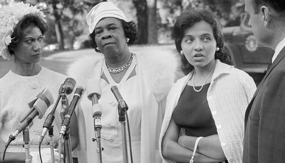 Gloria Richardson, Dr. Rosa L. Gragg y Mrs. Diane Nash Bevel