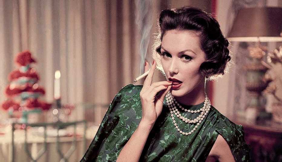 Mujer fumando