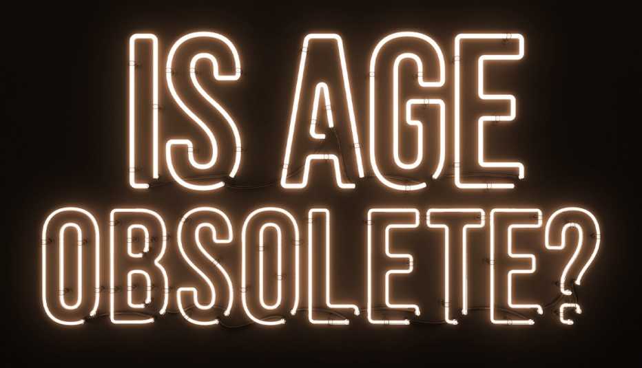 ¿La edad se está volviendo obsoleta? escrito sobre un fondo negro