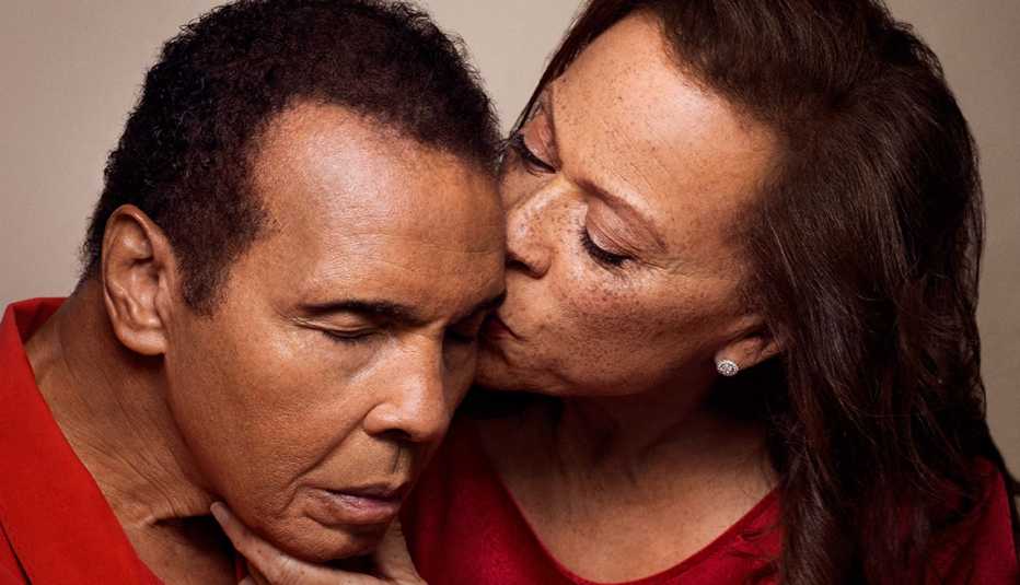 Muhammad y Lonnie Ali, Prestación de cuidados