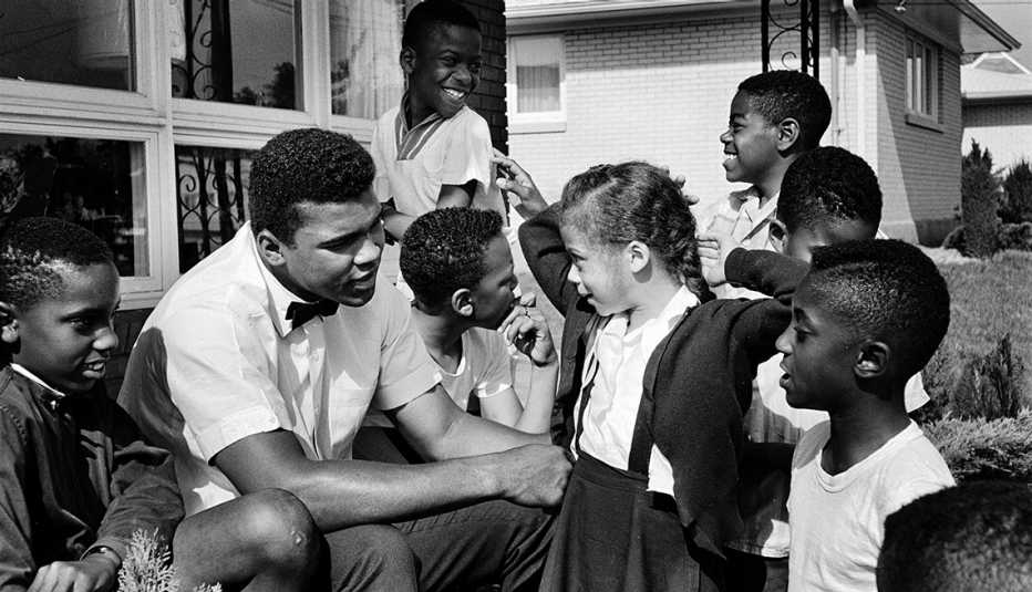 Muhammad & Lonnie Ali