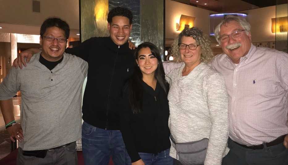 Bart, Miguel (esposo de Cassidy), Cassidy, Dayle y Joel.