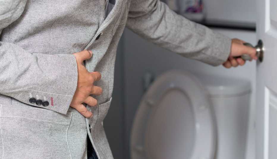 Persona con necesidad de ir al baño Persona con necesidad de ir al baño