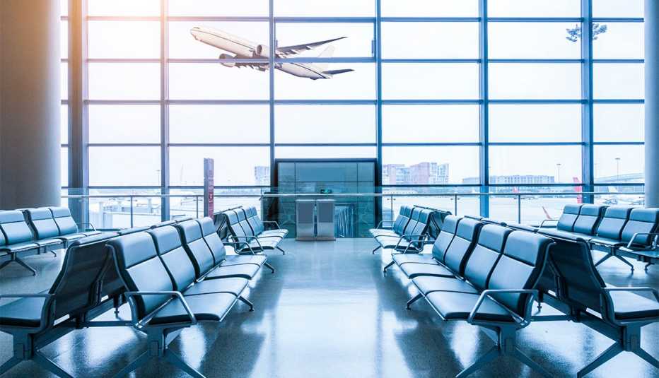 Terminal de aeropuerto vacía