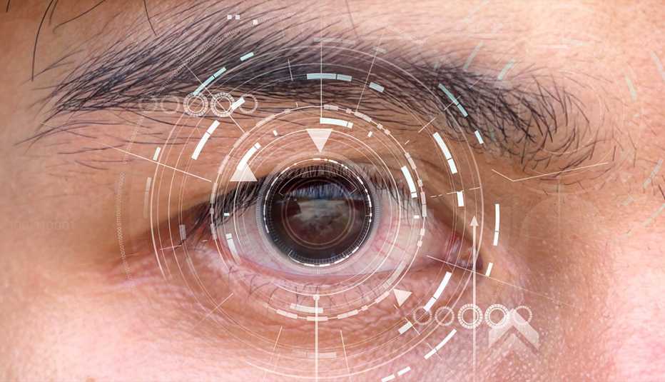 Ojo de un hombre visto de cerca y una ilustración encima