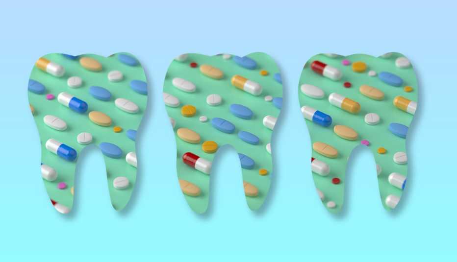 Siluetas de tres muelas rellenas de varios pastillas